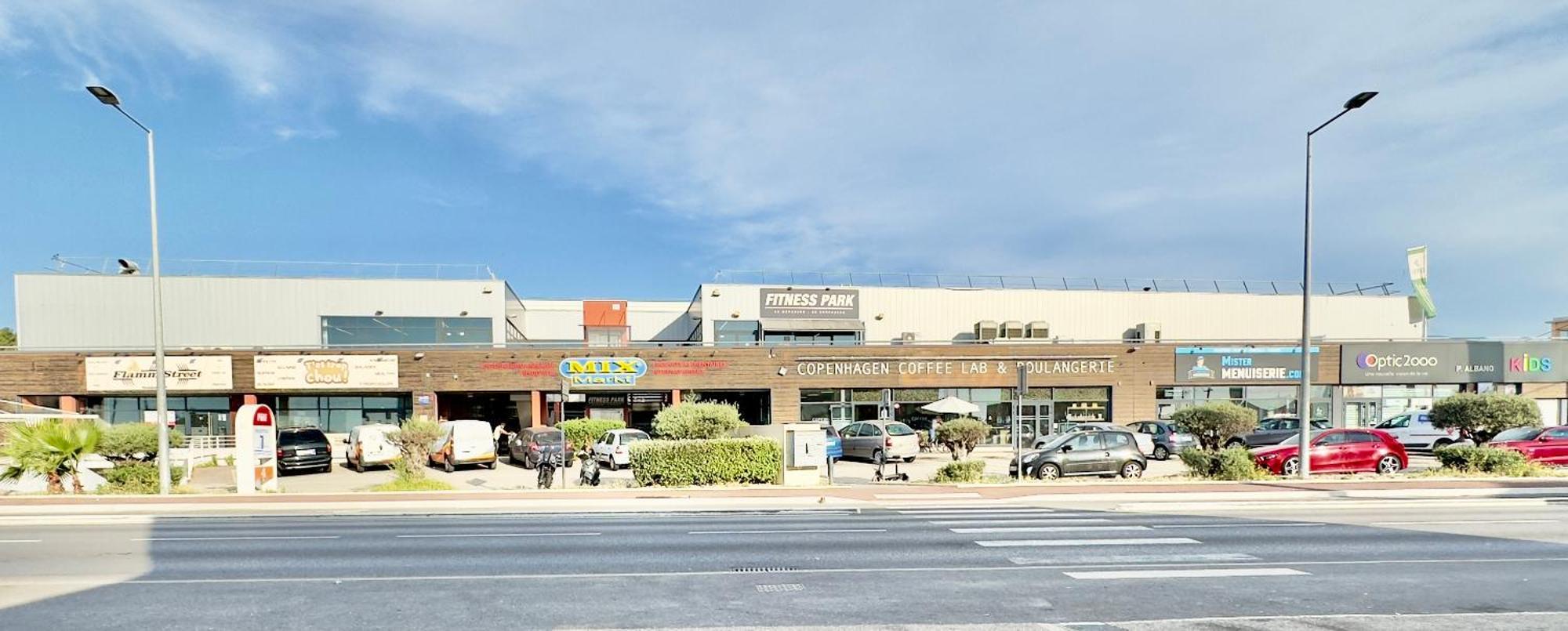 וילנב-לובה Regent Cote D'Azur Air-Conditioned, Pool, Garden & Parking מראה חיצוני תמונה